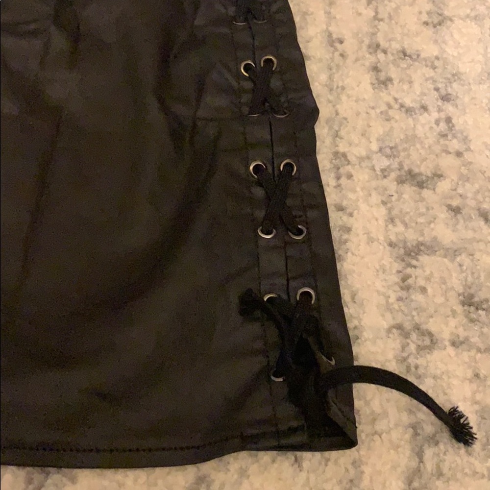 French Connection Skirt - Picture 2 of 4